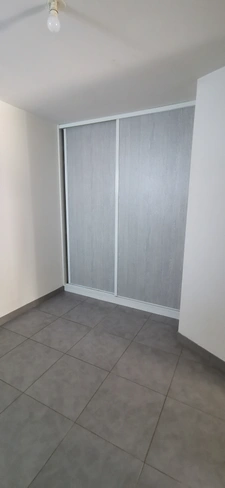 A LOUER: Maison avec charme: 2 chambres + bureau avec jardin