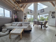 Maison 4 chambres très lumineuse terrain 900m2 garage 