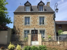 Maison de bourg rénovée Pierres