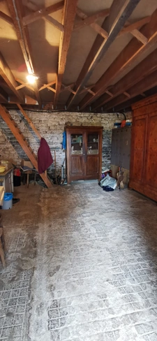 maison en pierres avec terrain de 1900m2 et dépendances