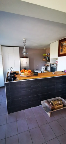  Maison 4 chambres et bureau sur sous sol avec hangar et ter