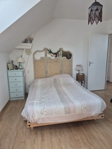 Maison en pierres rénovée en centre ville 4 chambres garage 