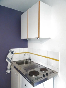 STUDIO MEUBLE  DE 18 M2  AVEC TERRASSE PRIVATIVE