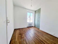  APPARTEMENT T4  83 m2 ET  LOCAL PARKING