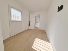 APPARTEMENT T4  83 m2 ET  LOCAL PARKING