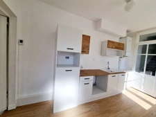  APPARTEMENT T4  83 m2 ET  LOCAL PARKING