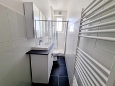  APPARTEMENT T4  83 m2 ET  LOCAL PARKING