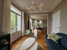 REPUBLIQUE Grande maison familiale