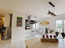 PAVILLON sur SOUS SOL