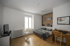 Charme insoupçonnable en CENTRE VILLE