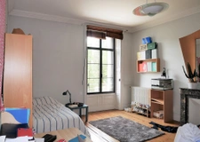 DEMEURE D'EXCEPTION assortie d'un IMMEUBLE à rénover