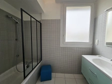 REPUBLIQUE Grande maison familiale