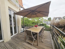 REPUBLIQUE Grande maison familiale