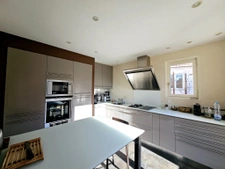 Grande maison familiale assortie d'un T3 indépendant