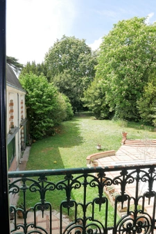 DEMEURE D'EXCEPTION assortie d'un IMMEUBLE à rénover