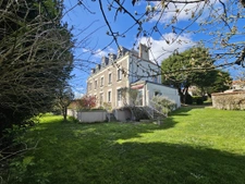 Maison bourgoise sur parc