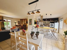 PAVILLON sur SOUS SOL