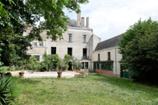 DEMEURE D'EXCEPTION assortie d'un IMMEUBLE à rénover