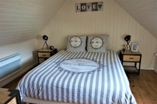 JOLIE MAISON RENOVEE DE BOURG ET EN IMPASSE