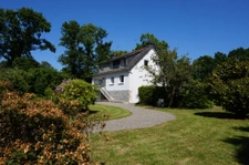 Grande maison familiale, 6 chambres, avec terrain arboré 