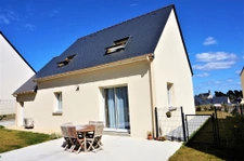 MAISON CONTEMPORAINE DE 2018, SECTEUR SAINT-LAURENT;