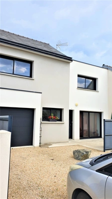 MAISON CONTEMPORAINE MITOYENNE DE 2016