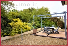 MAISON, AVEC SON GRAND TERRAIN AU CALME !