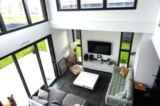 TRES BELLE MAISON CONTEMPORAINE ET ATYPIQUE