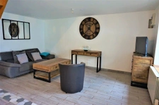 JOLIE MAISON RENOVEE DE BOURG ET EN IMPASSE