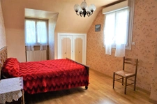 MAISON TRADITIONNELLE PROCHE COMMERCE