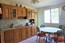 MAISON TRADITIONNELLE PROCHE COMMERCE