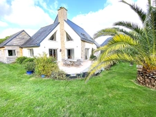 BELLE MAISON CONTEMPORAINE LA PLAGE A PIED