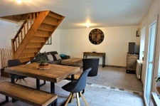 JOLIE MAISON RENOVEE DE BOURG ET EN IMPASSE