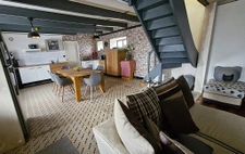 LONGERE AVEC FORT POTENTIEL D'AGRANDISSEMENT