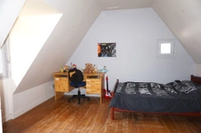 MAISON TRADITIONNELLE AVEC UN GRAND TERRAIN