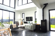 TRES BELLE MAISON CONTEMPORAINE ET ATYPIQUE