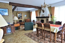 MAISON TRADITIONNELLE AVEC 5733M2 DE TERRAIN CONSTRUCTIBLE