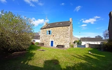 Charmante maison en pierre- centre de Lanvollon