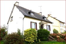 MAISON TRADITIONNELLE EN CENTRE BOURG