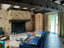  Longère restaurée sur 2000m2 de terrain