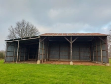 5HA et 1 maison à fort potentiel