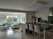 maison familiale 4 chambres et 2 bureaux