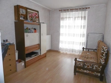 maison au calme avec 5 hectares. 5 ch. 700 m2 de dépendances