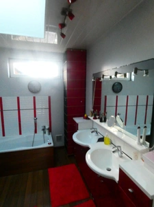  maison 4 chambres centre Savigné L'eveque