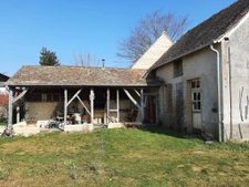  maison de 6 chambres et 1 bureau