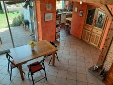  maison de 6 chambres et 1 bureau