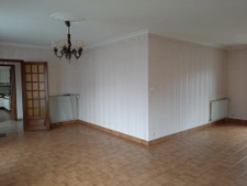 maison de 2 chambres et 1 bureau