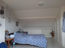 maison de 4 chambres et 1 bureau