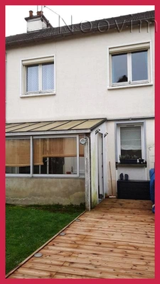 Maison proche commerces et bus et tram