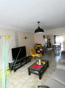  maison 4 chambres centre Savigné L'eveque